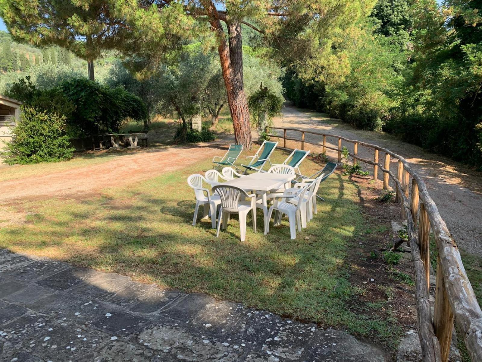 Agriturismo Fattoria Celle فيليني فالدارنو الغرفة الصورة