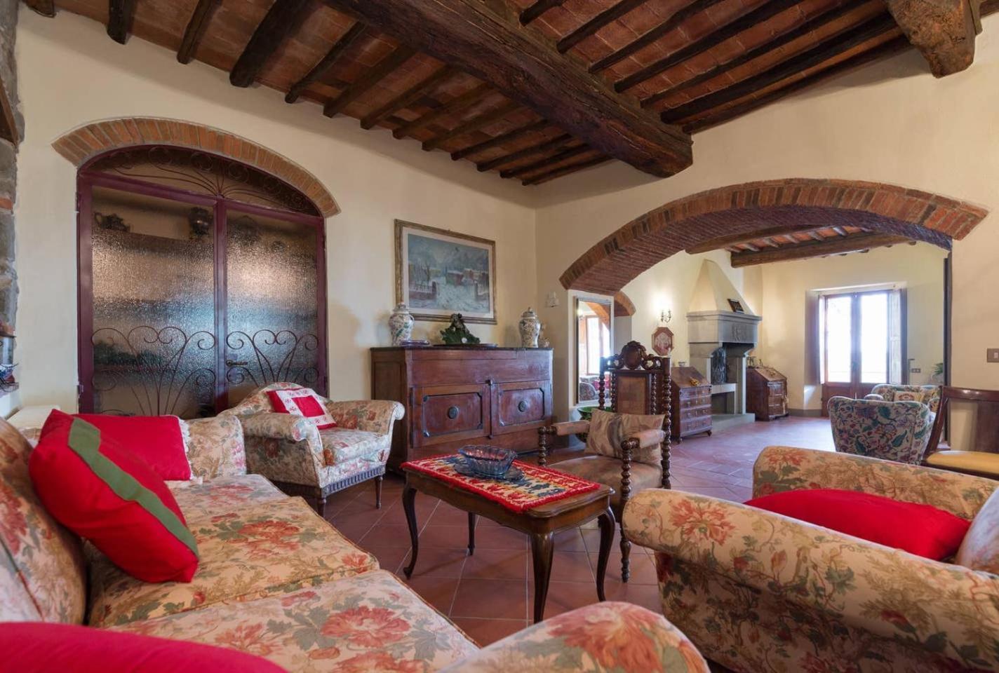 Agriturismo Fattoria Celle فيليني فالدارنو الغرفة الصورة
